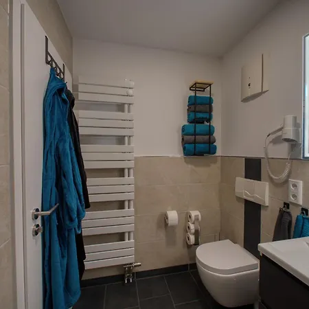 Dresdenstay Waldschloesschen Mit Terrasse Und Parkplatz * Drezno