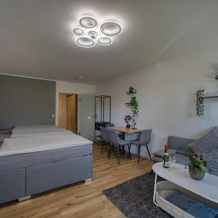Dresdenstay Waldschloesschen Mit Terrasse Und Parkplatz Drezno