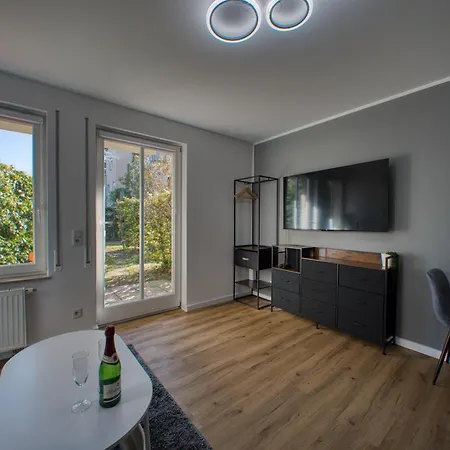 Dresdenstay Waldschloesschen Mit Terrasse Und Parkplatz Drezno