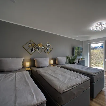 Dresdenstay Waldschloesschen Mit Terrasse Und Parkplatz Apartament